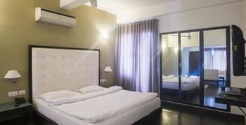 Fabhotel Anutham Saket