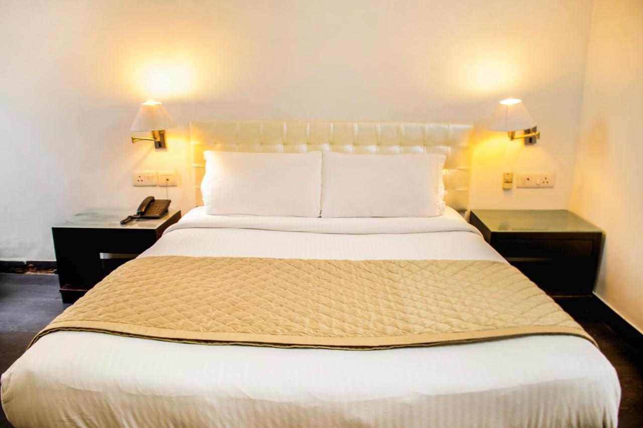 Fabhotel Anutham Saket Hotel